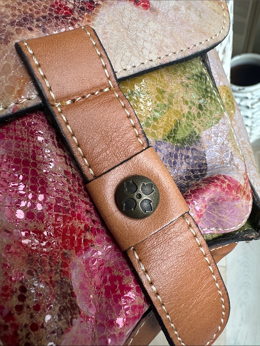 Patricia Nash Multicolor Floral Crossbody with Tan Trim - Picture 5 of 9